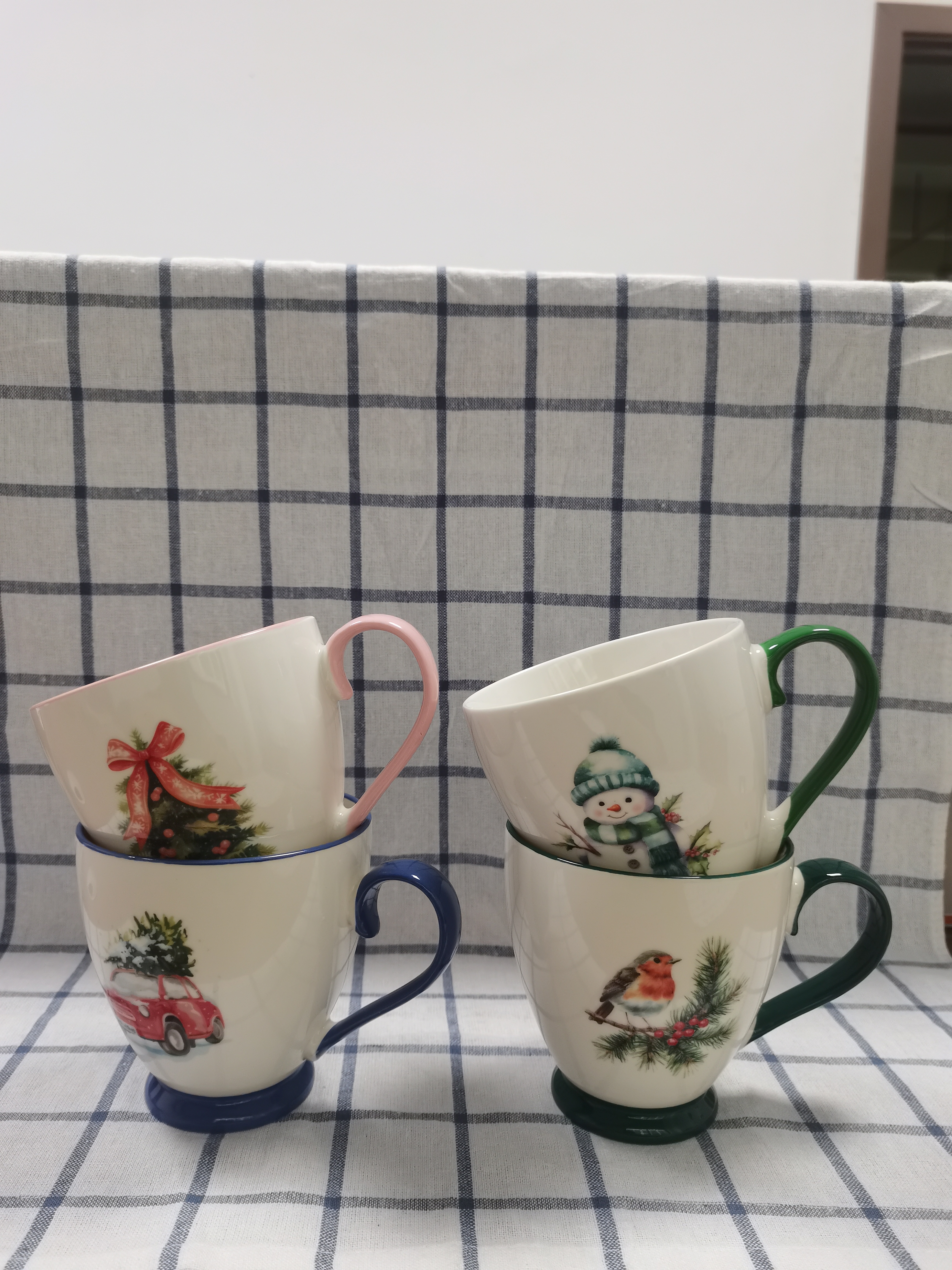 M2-898 Christmas Gift Mug